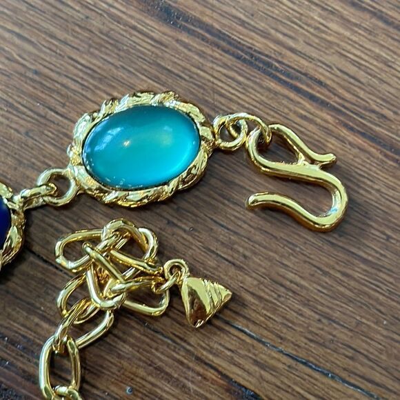 Vtg 80s/90s Liz Claiborne gold necklace with multi colored iridescent stones - Picture 3 of 5